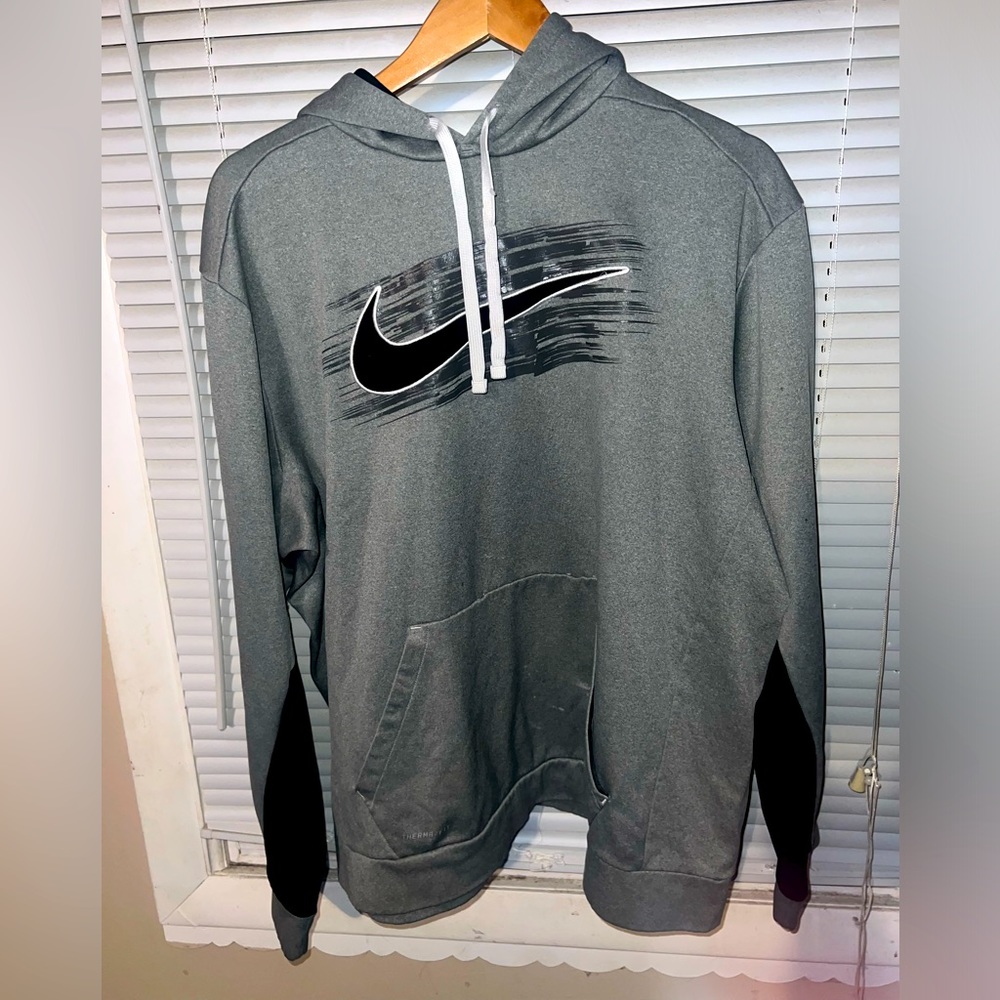 Nike Therma Fit XXL Hoodie, used but in good condition